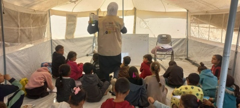 una scuola-tenda a Gaza