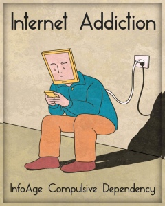 Una persona sta seduta sul vuoto usando il telefono e collegata ad una presa elettrica